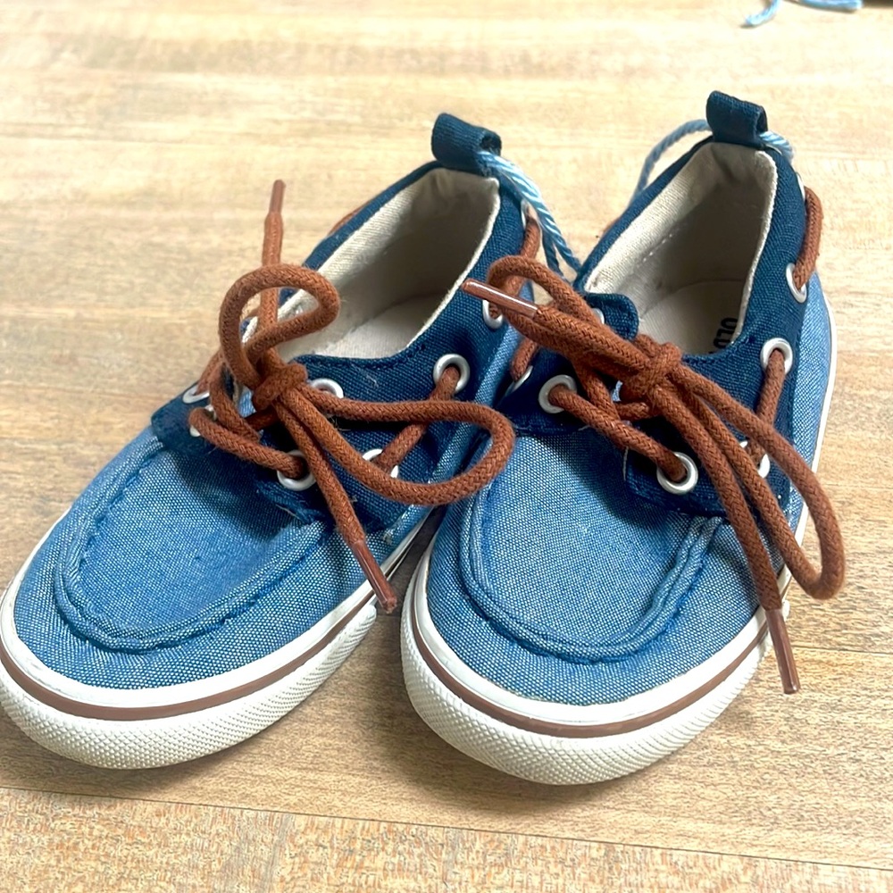 Old Navy toddler boat shoes